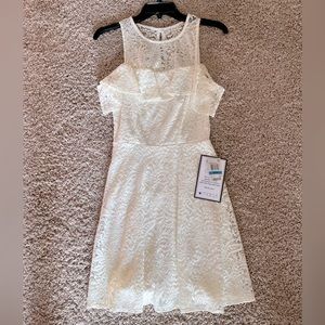 B. Darlin Sleeveless Cream Dress. Size 9/10 Brand new